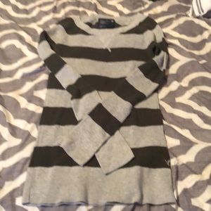⭐️⭐️ 3/$10. Thermal sweater